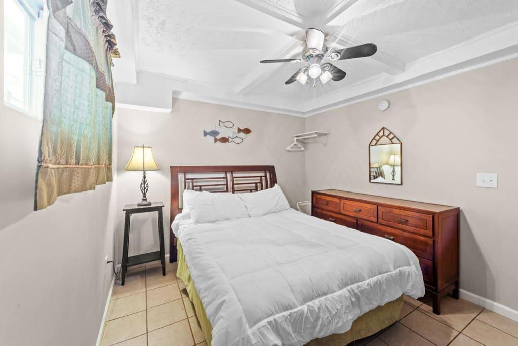 Апартаменты Perfect Location 1Br Pool Parking Outside Area 8 Миртл-Бич Экстерьер фото